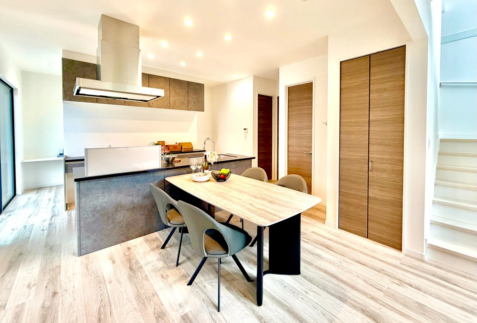 西宮市苦楽園四番町　新築戸建