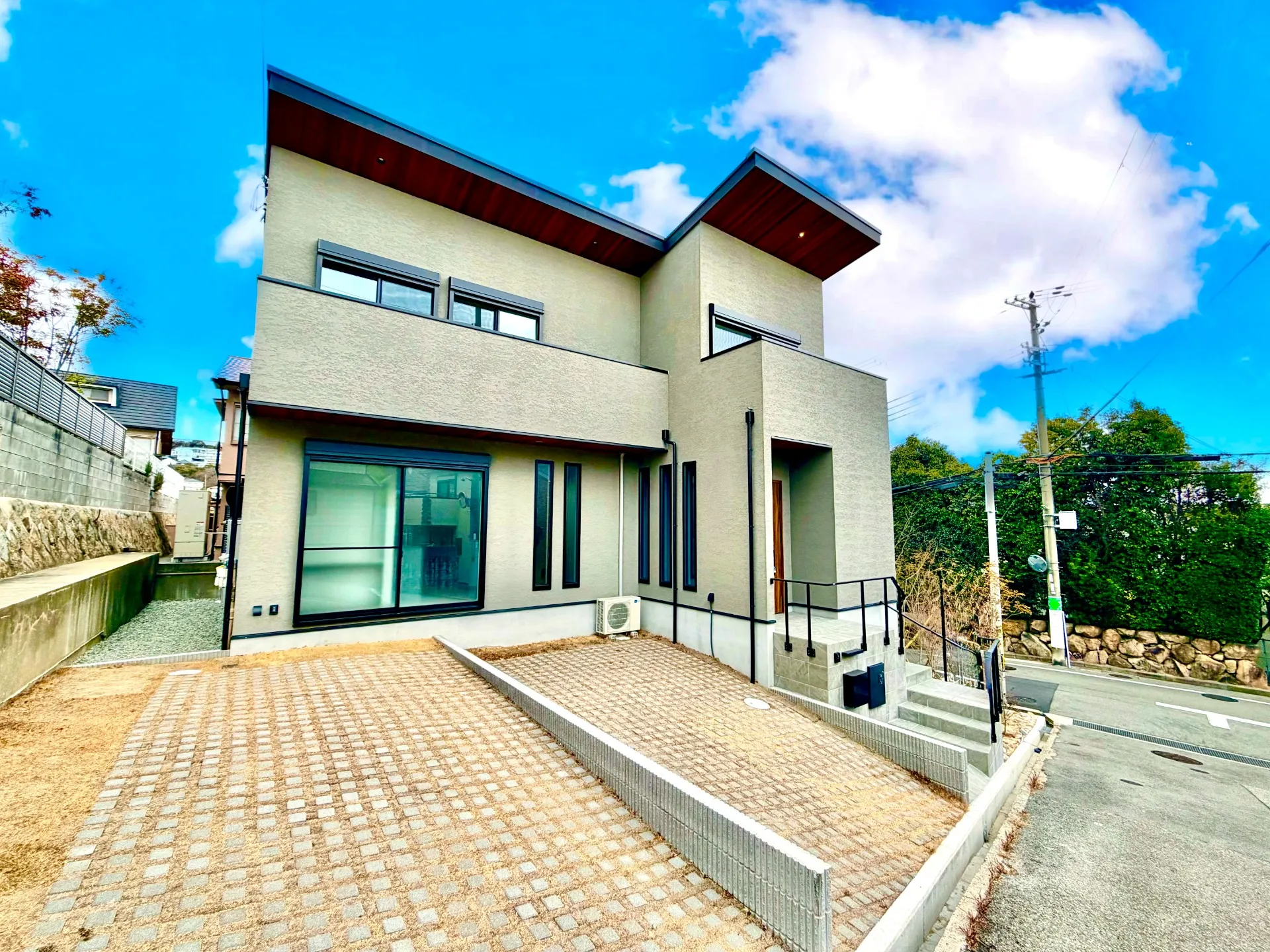 西宮市苦楽園四番町　新築戸建